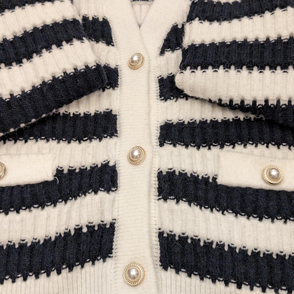 Vintage stripes cardigan - Picture 3 of 8